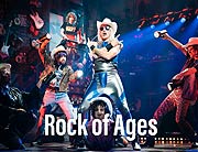 80er-Jahre-Musical-Premiere &bdquo;Rock of Ages&ldquo;: Rockstars auf der B&uuml;hne und unter den VIP-G&auml;sten im Deutschen Theater (&copy;Foto: Nico Moser)